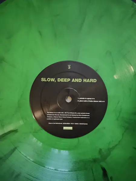 Type O Negative – Slow, Deep And Hard (LP, Album, Limited Edition, Green & Black Marble Vinyl) - фото №5