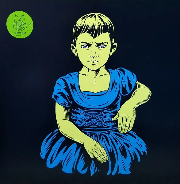 Moderat – III