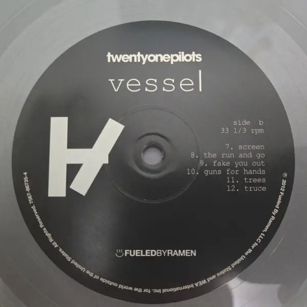 Twenty One Pilots – Vessel (Limited Edition, Silver Vinyl) - фото №5