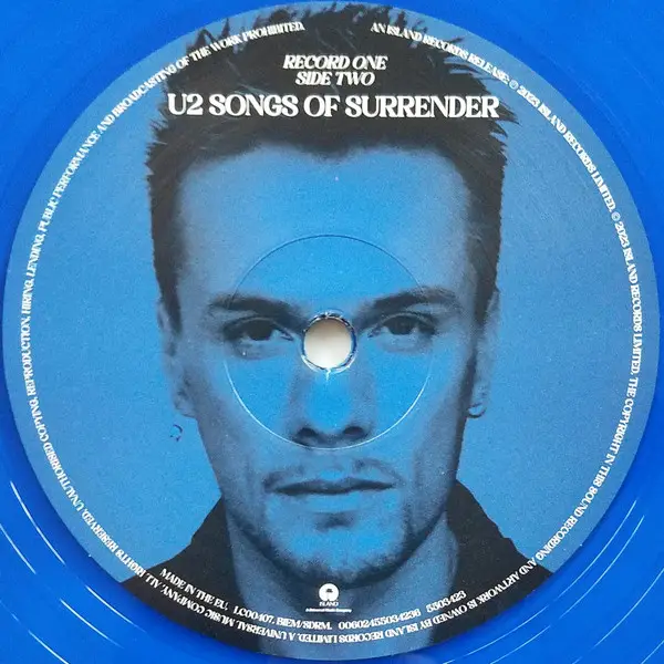 U2 – Songs Of Surrender (2LP, Limited Edition, 180 grams, Blue Translucent Vinyl) - фото №4