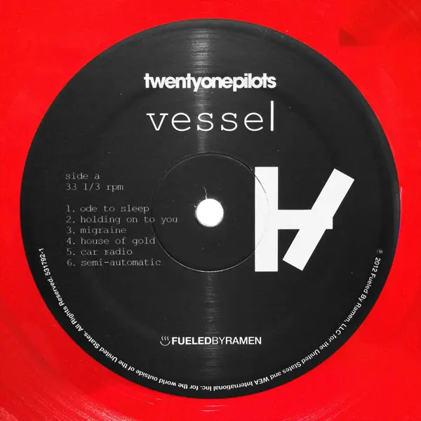 Twenty One Pilots – Vessel (LP, Album, Limited Edition, Reissue, Clear Vinyl) - фото №5