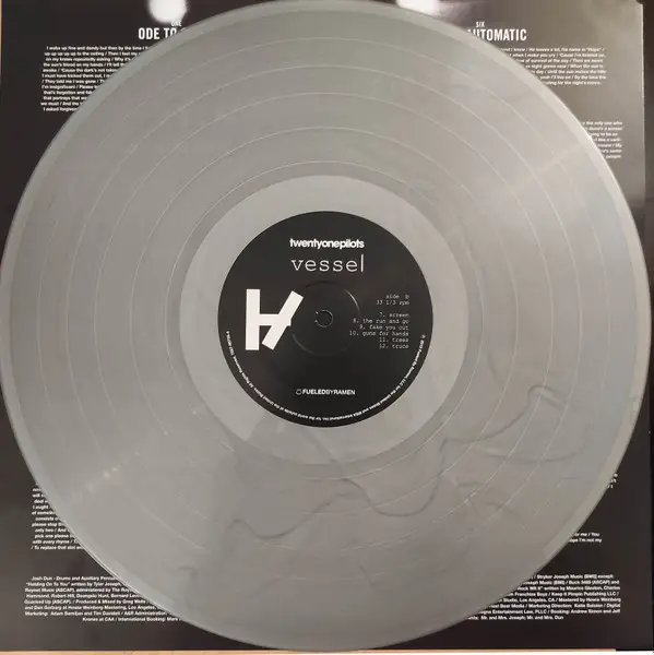 Twenty One Pilots – Vessel (Limited Edition, Silver Vinyl) - фото №4