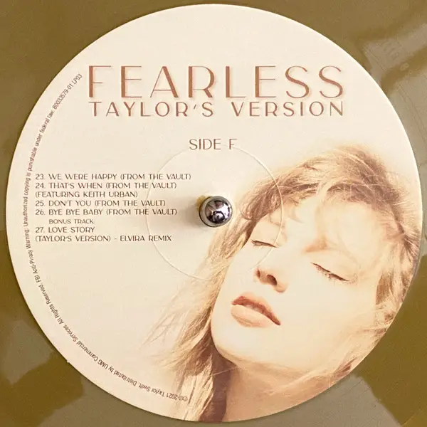 Taylor Swift – Fearless (Taylor's Version) (3LP, Album, Gold Vinyl) - фото №5