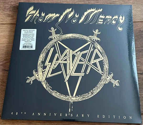 Slayer – Show No Mercy (золотая с черным пластинка, издание на 40-ую годовщину, бокс-сет) - фото №1