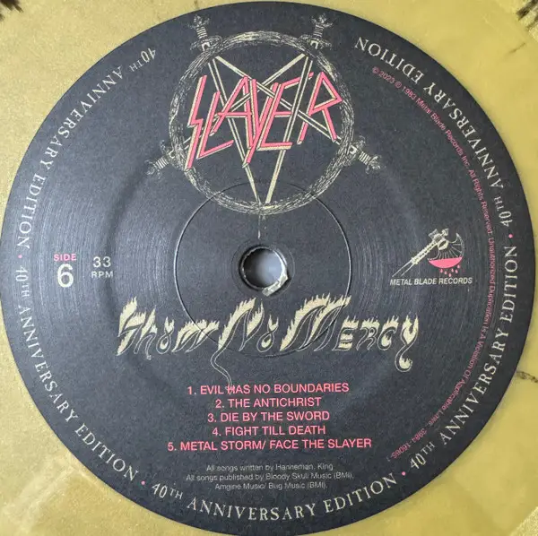 Slayer – Show No Mercy (золотая с черным пластинка, издание на 40-ую годовщину, бокс-сет) - фото №3