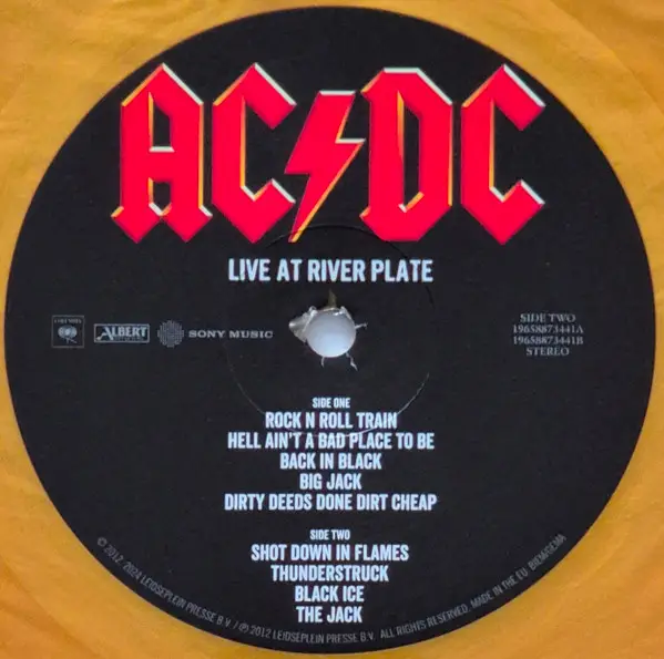 AC/DC - Live At River Plate (3 платівки, Gold, 180g, LP, Album, Reissue, Stereo) - фото №6