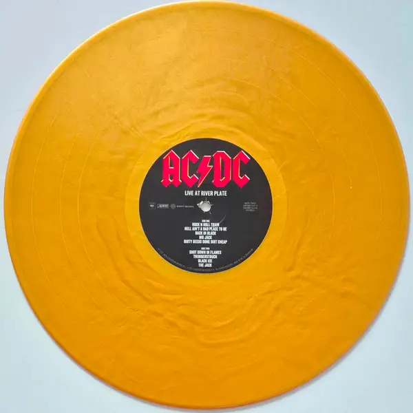 AC/DC - Live At River Plate (3 платівки, Gold, 180g, LP, Album, Reissue, Stereo) - фото №5
