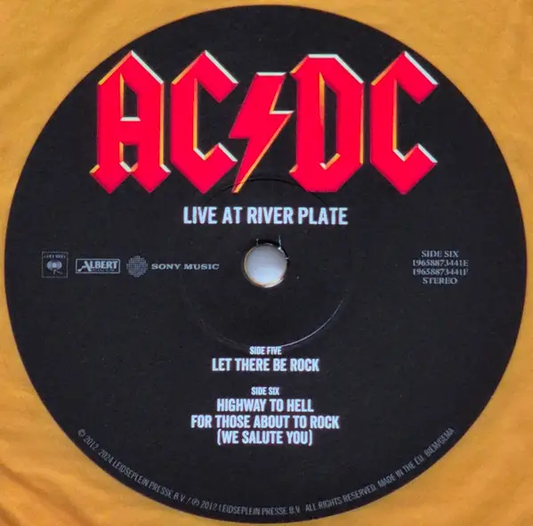 AC/DC - Live At River Plate (3 платівки, Gold, 180g, LP, Album, Reissue, Stereo) - фото №14