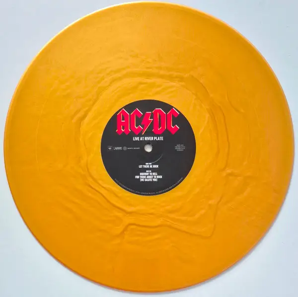 AC/DC - Live At River Plate (3 платівки, Gold, 180g, LP, Album, Reissue, Stereo) - фото №13