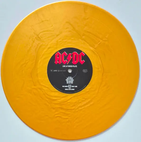AC/DC - Live At River Plate (3 платівки, Gold, 180g, LP, Album, Reissue, Stereo) - фото №9