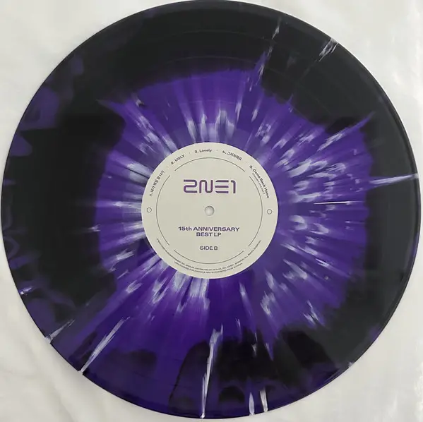 2NE1 - 2NE1 15th ANNIVERSARY BEST LP (LP, Compilation, Stereo) - фото №3