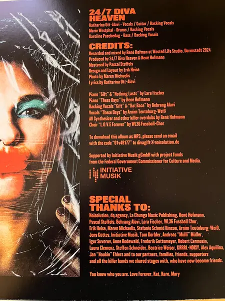 24/7 Diva Heaven - Gift (Red, Vinyl, LP, Album) - фото №8