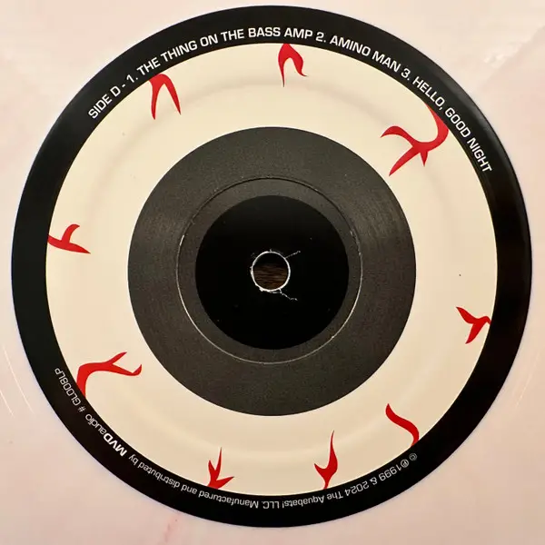 The Aquabats! - Vs. The Floating Eye Of Death! And Other Amazing Adventures - Vol. 1 (2 пластинки, Кровавые брызги, Розовый, Альбом, Лимитированое, Переиздание) - фото №13