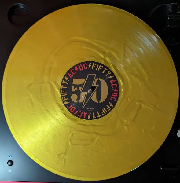 AC/DC - Live (2 пластинки, Gold, 180g, LP, Album, Reissue, Remastered) - фото №3