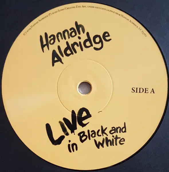 Hannah Aldridge - Live In Black And White (Альбом) - фото №3