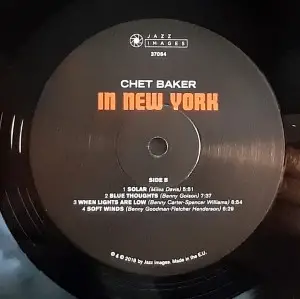 Chet Baker - Young Chet (A Jazz Portrait by William Claxton) (3 платівки, Перевидання) - фото №20