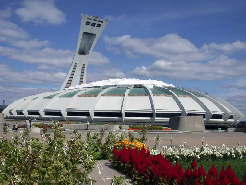Олімпійський стадіон у Монреалі